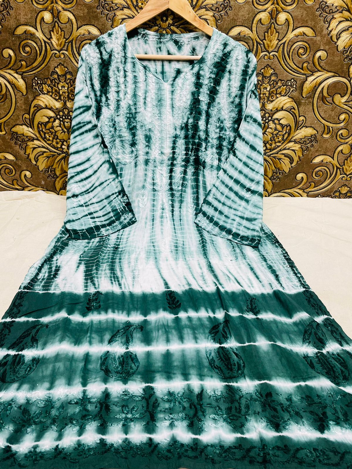 Buy Kaajh Women's Green Shibori Tie Dye Cotton Casual Kurta Online at Best  Price | Distacart
